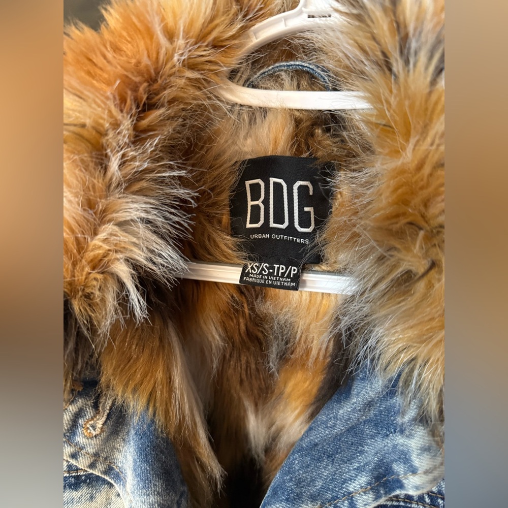 BDG Denim Jacket by Urban Outfitters - Picture 4 of 4